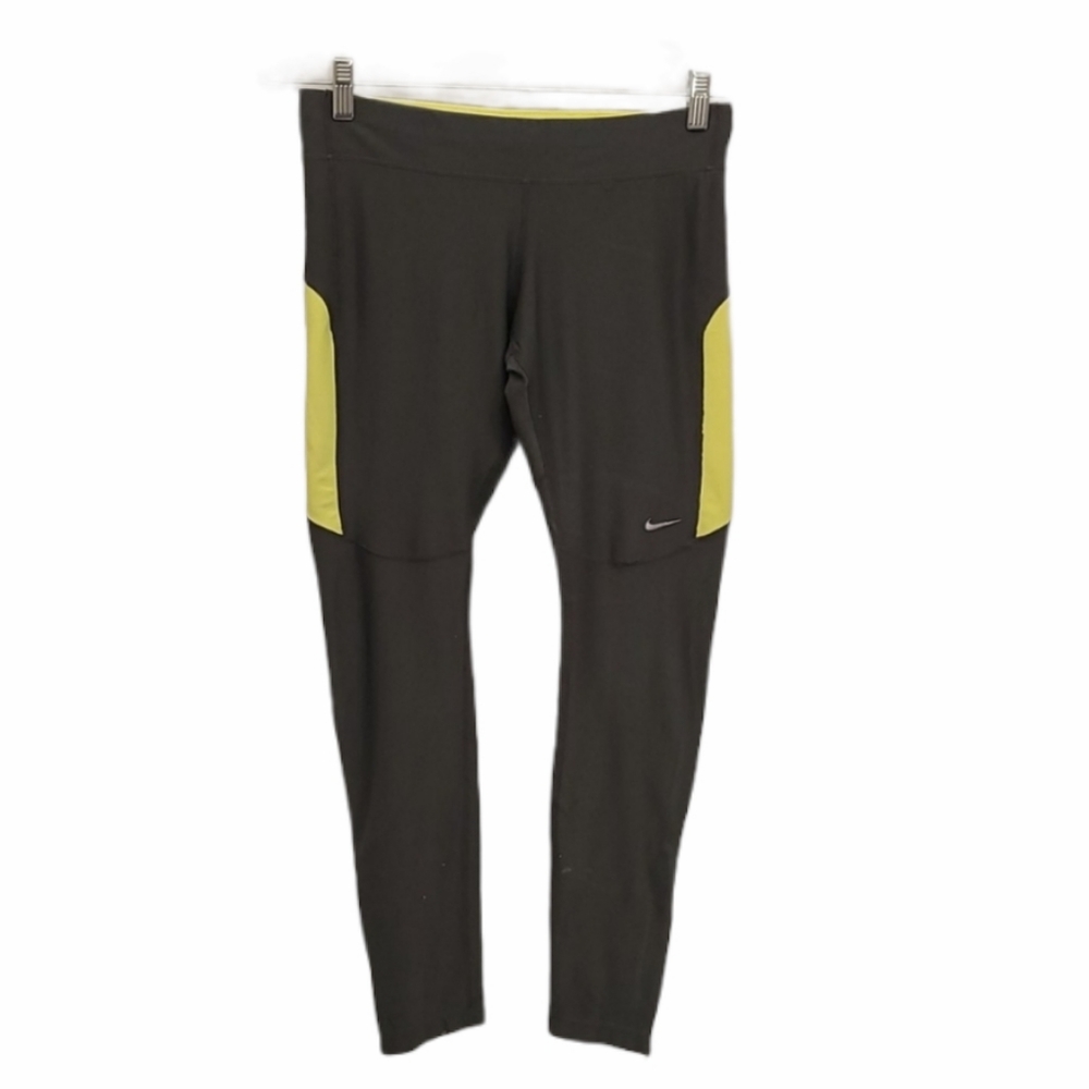 MOVING SALE!!! OFFERS ACCEPTED!! Nike Leggings | M